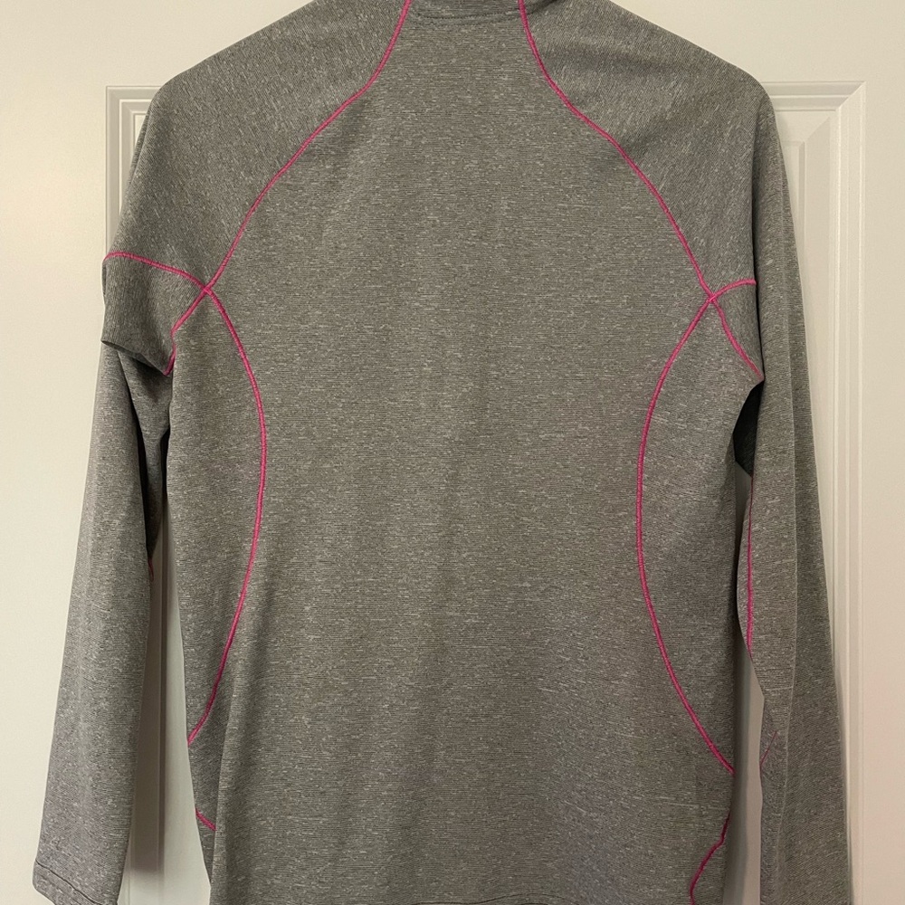 Patagonia Capilene Women’s Midweight Zip Neck Heather Gray and Pink Zip Pullover - Picture 6 of 6
